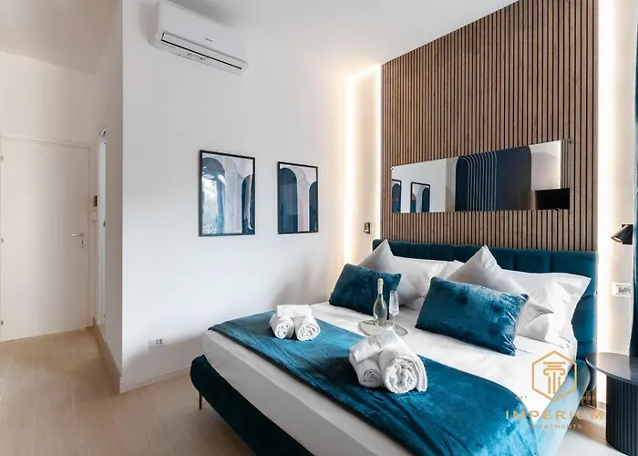 Imperium Aquilae - Luxury Guest House, 300mt To Metro, 8 Min To Colosseum Řím
