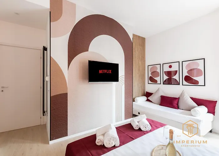 Imperium Aquilae - Luxury Guest House, 300mt To Metro, 8 Min To Colosseum Pensión Roma