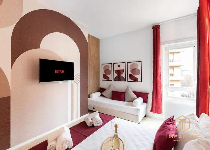 Imperium Aquilae - Luxury Guest House, 300mt To Metro, 8 Min To Colosseum Pensión Roma