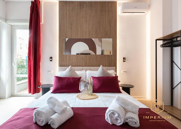 Pensión Imperium Aquilae - Luxury Guest House, 300mt To Metro, 8 Min To Colosseum