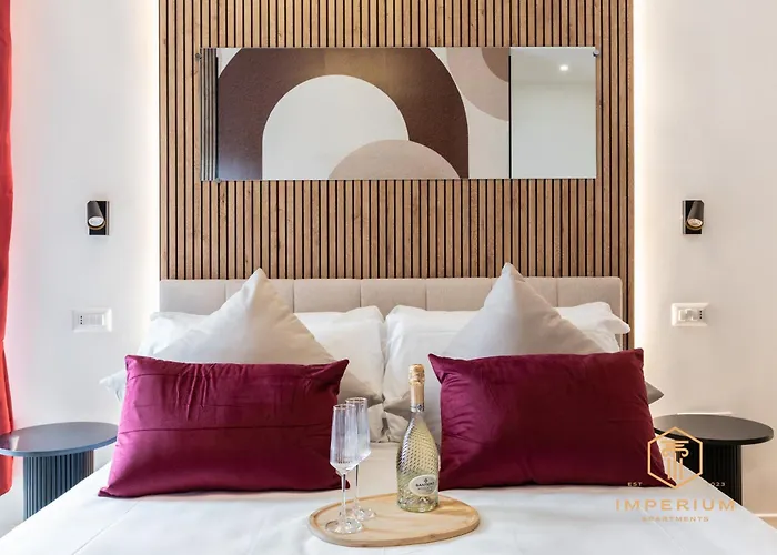 Imperium Aquilae - Luxury Guest House, 300mt To Metro, 8 Min To Colosseum 4* Roma