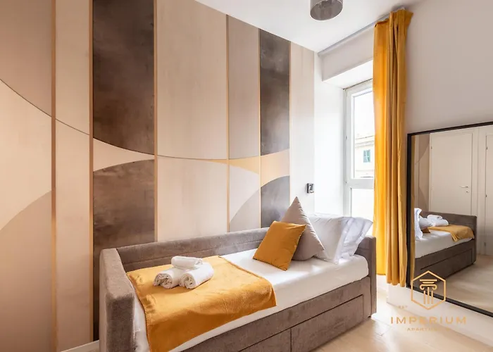 Imperium Aquilae - Luxury Guest House, 300mt To Metro, 8 Min To Colosseum 4*