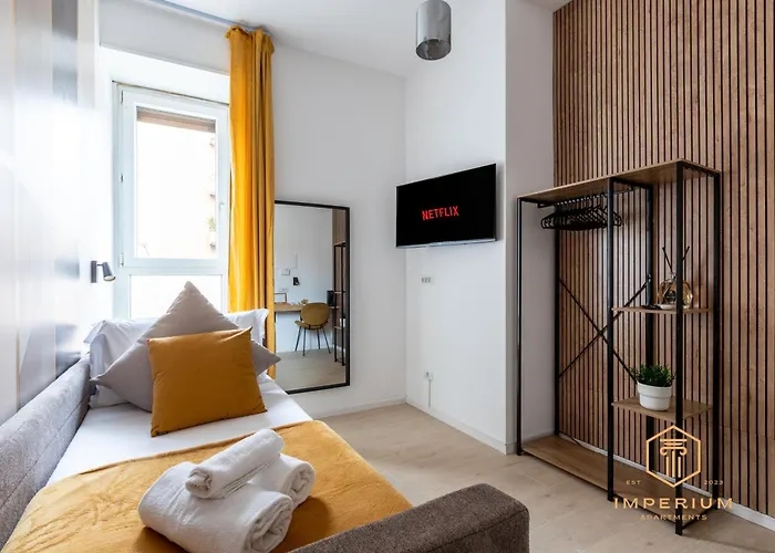 Pensión Imperium Aquilae - Luxury Guest House, 300mt To Metro, 8 Min To Colosseum 4*
