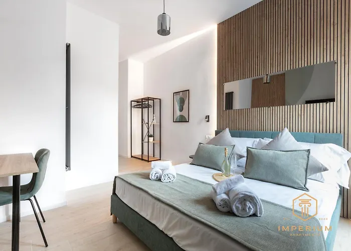 Imperium Aquilae - Luxury Guest House, 300mt To Metro, 8 Min To Colosseum Penzion Řím