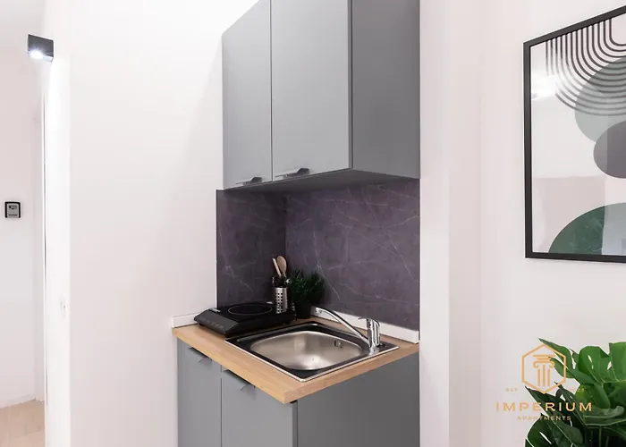 Casa de hóspedes Imperium Aquilae - Luxury Guest House, 300mt To Metro, 8 Min To Colosseum